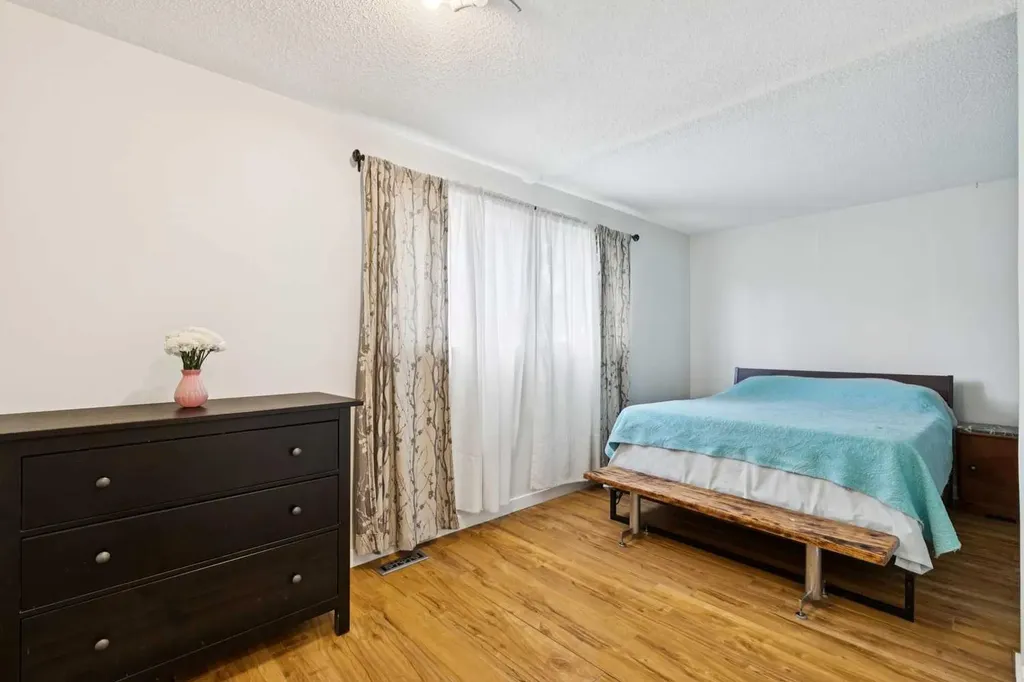 2007 Olympia Drive SE Calgary AB T2C 1H6