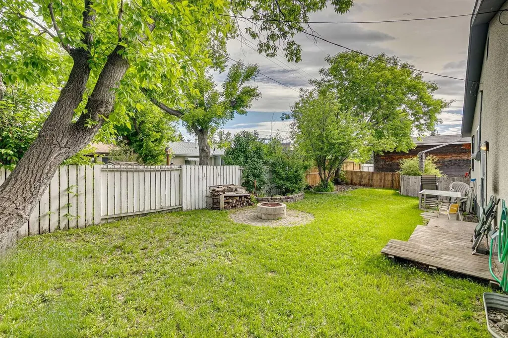 2007 Olympia Drive SE Calgary AB T2C 1H6