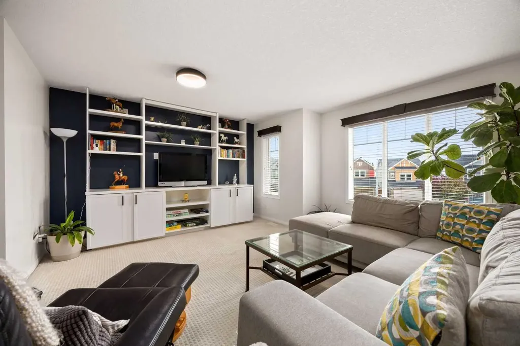 77 Cougar Ridge Cove SW Calgary AB T3H 0S5