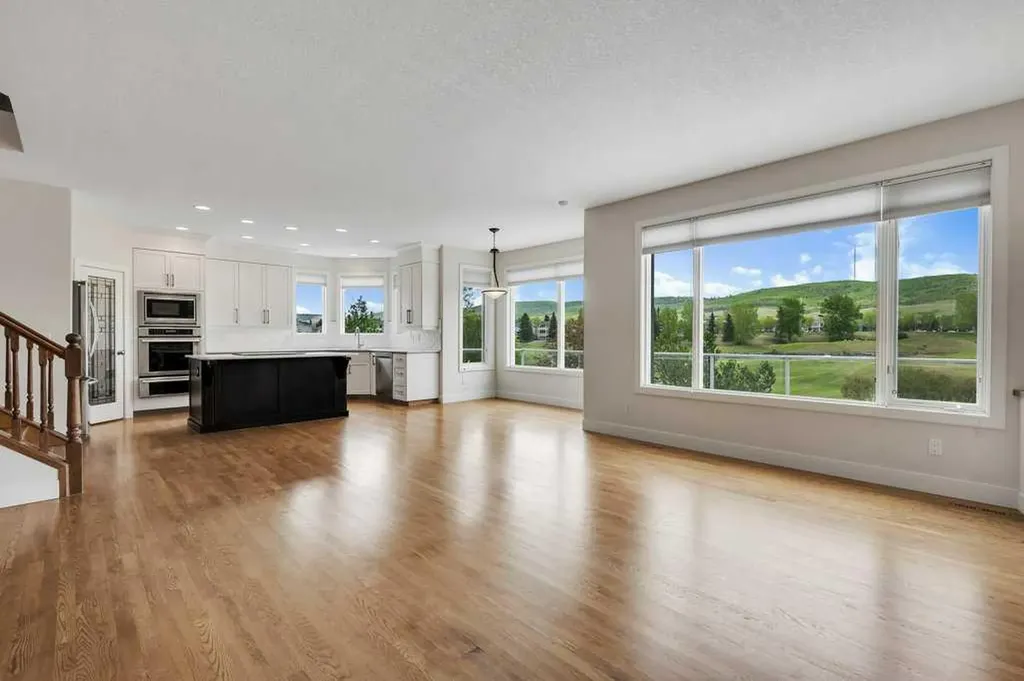 10983 Valley Springs Road NW Calgary AB T3B 5S5