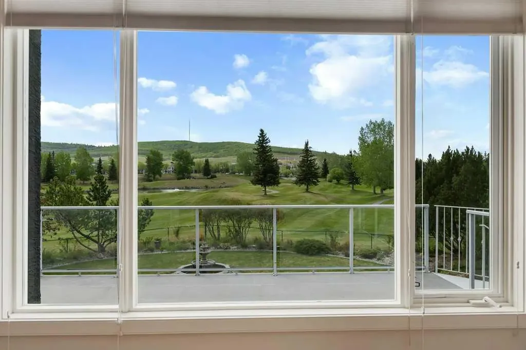 10983 Valley Springs Road NW Calgary AB T3B 5S5