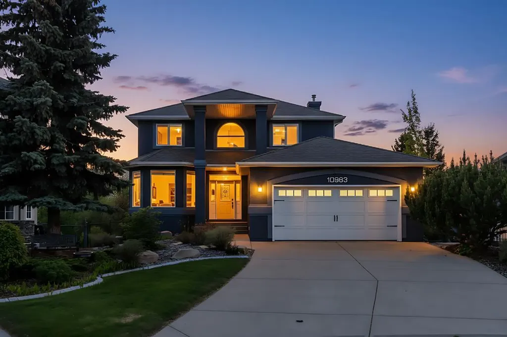 10983 Valley Springs Road NW Calgary AB T3B 5S5