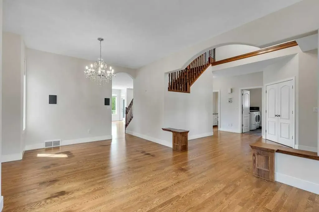 10983 Valley Springs Road NW Calgary AB T3B 5S5