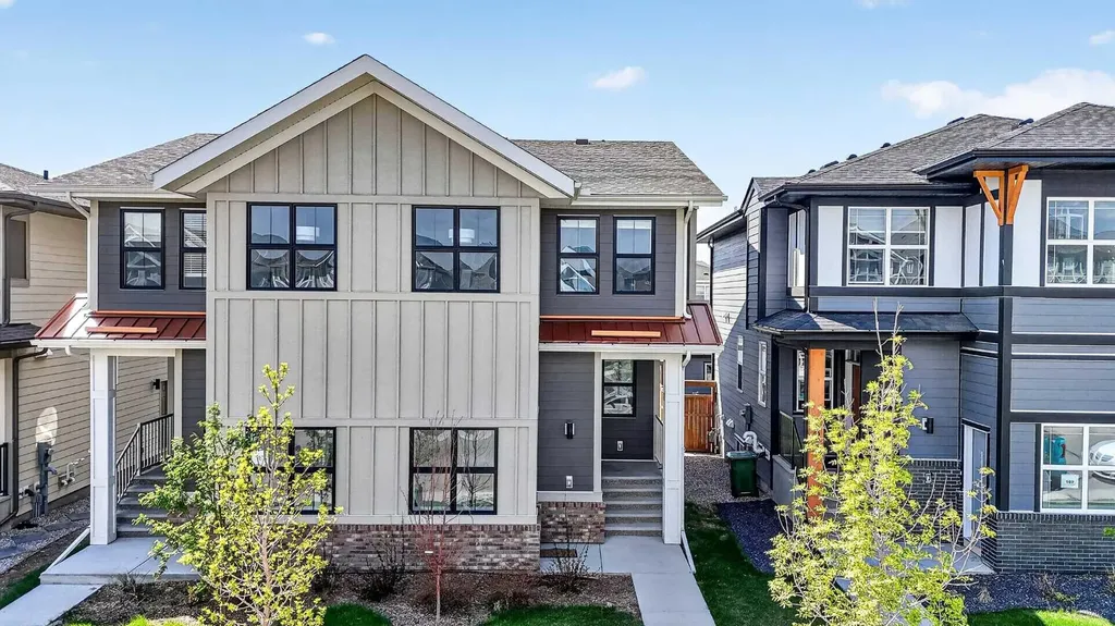 195 Magnolia Terrace SE Calgary AB T3M 3N2
