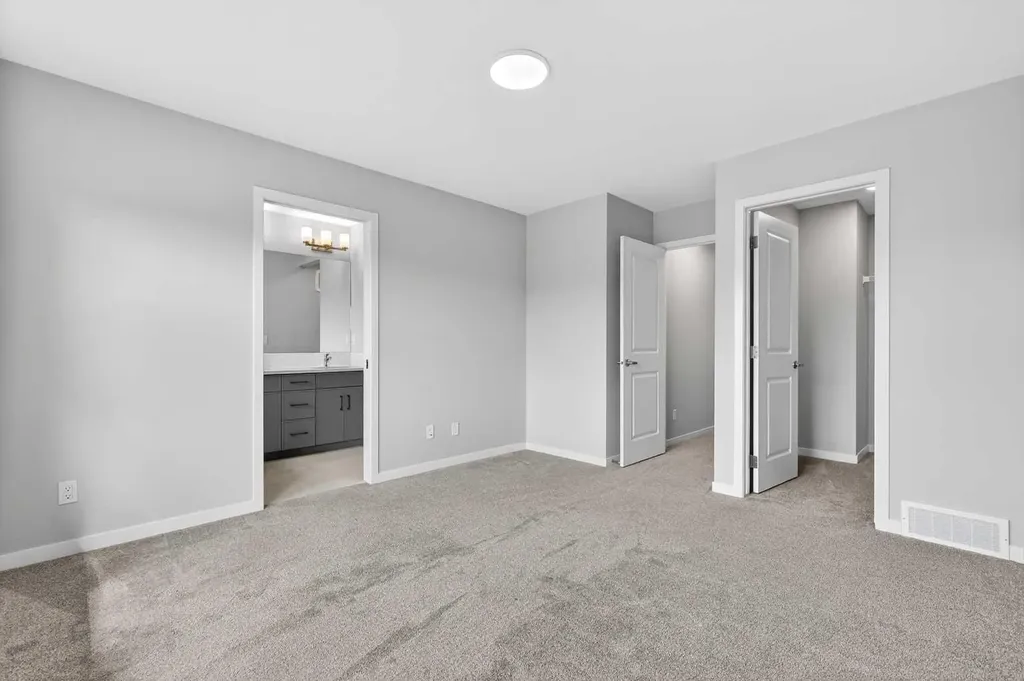 195 Magnolia Terrace SE Calgary AB T3M 3N2