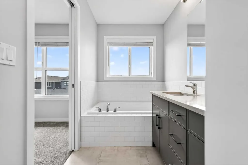 195 Magnolia Terrace SE Calgary AB T3M 3N2