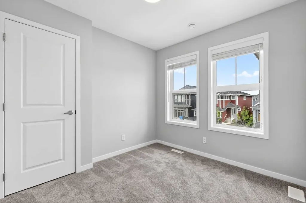 195 Magnolia Terrace SE Calgary AB T3M 3N2