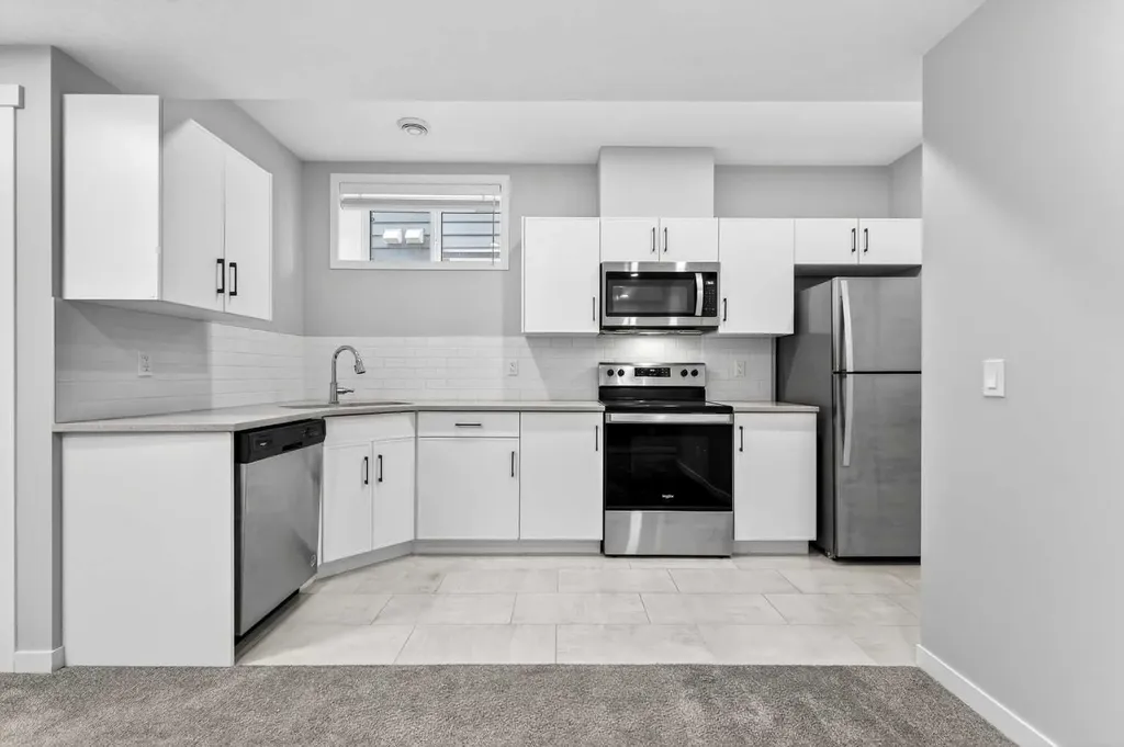 195 Magnolia Terrace SE Calgary AB T3M 3N2