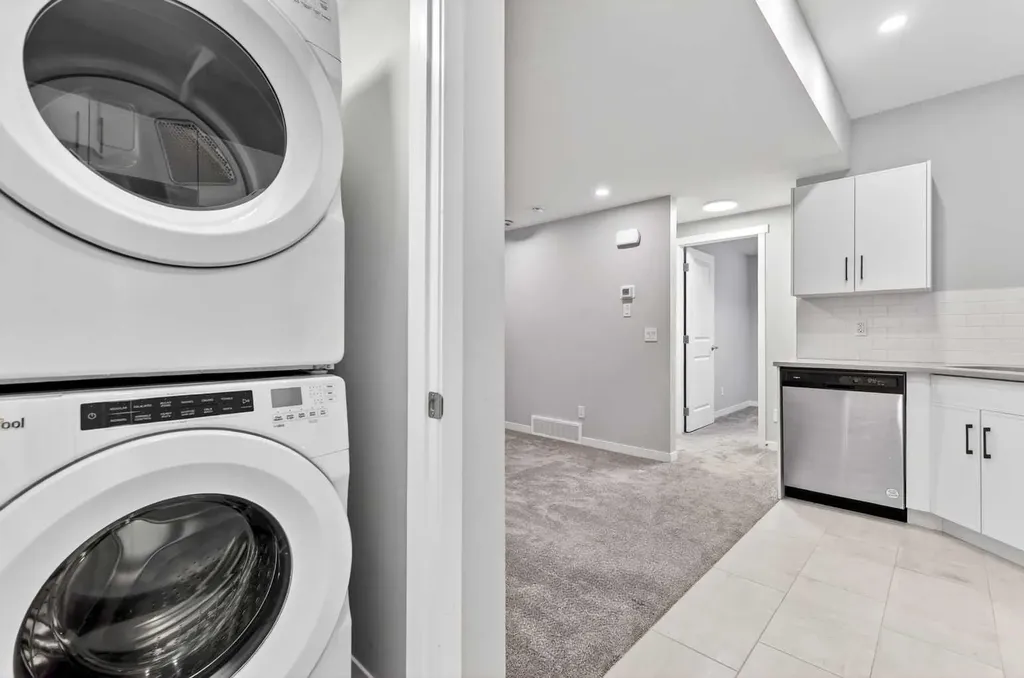 195 Magnolia Terrace SE Calgary AB T3M 3N2