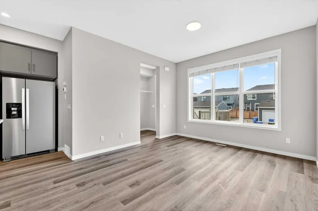 195 Magnolia Terrace SE Calgary AB T3M 3N2