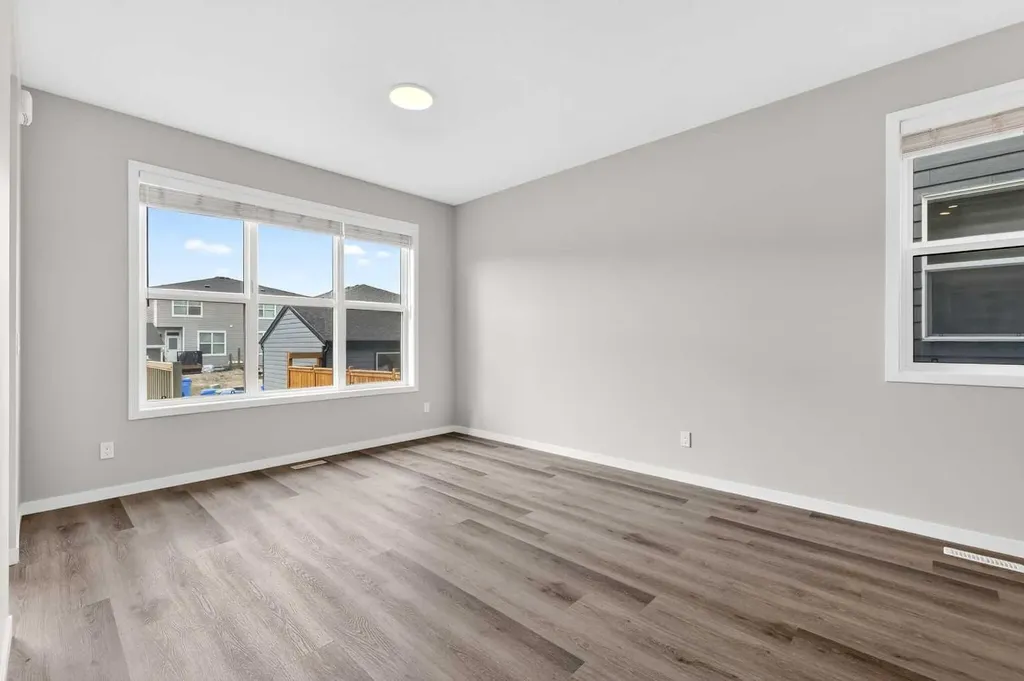 195 Magnolia Terrace SE Calgary AB T3M 3N2