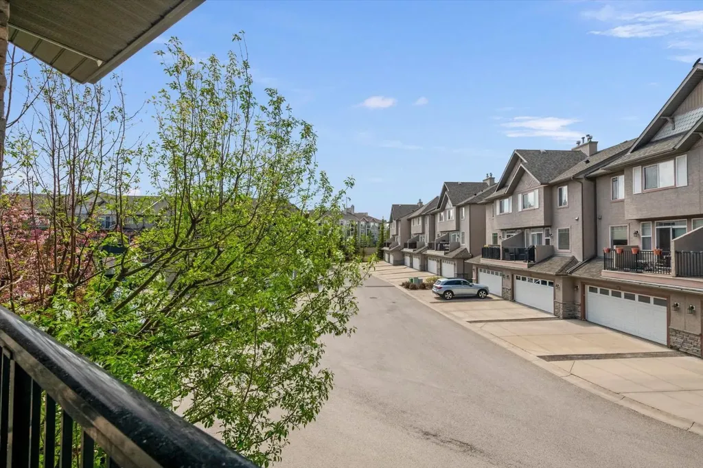211 Aspen Stone Boulevard SW Calgary AB T3H 0K1