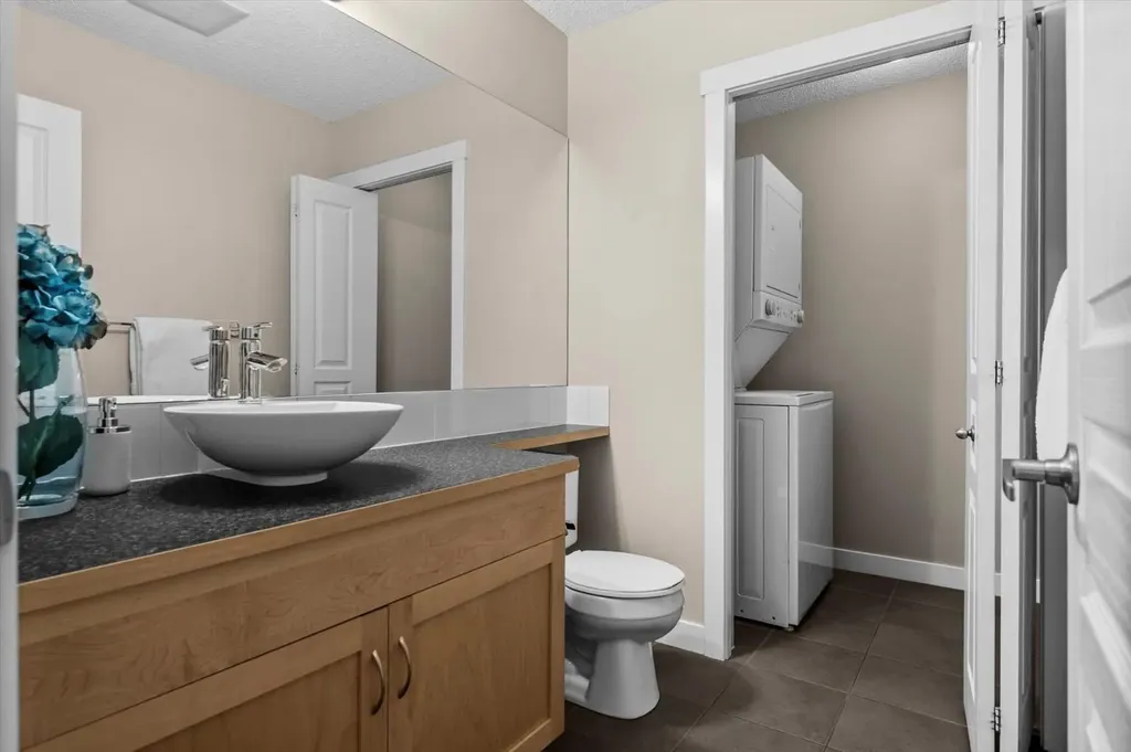211 Aspen Stone Boulevard SW Calgary AB T3H 0K1