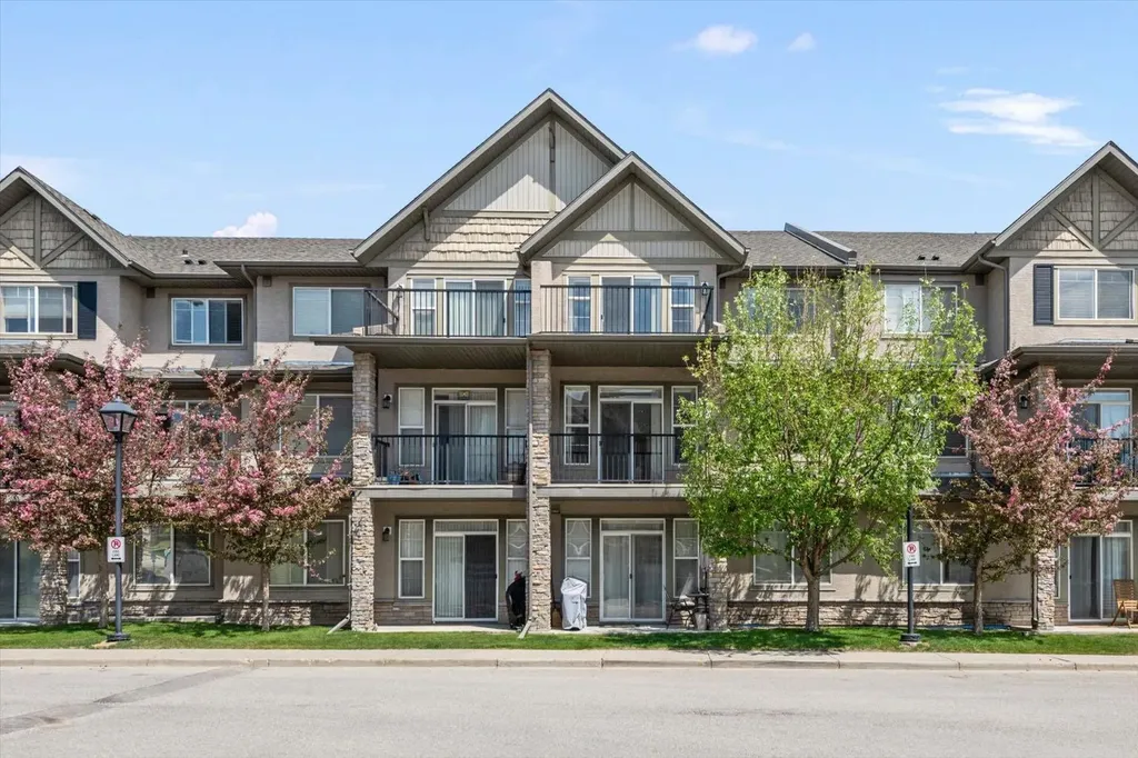 211 Aspen Stone Boulevard SW Calgary AB T3H 0K1