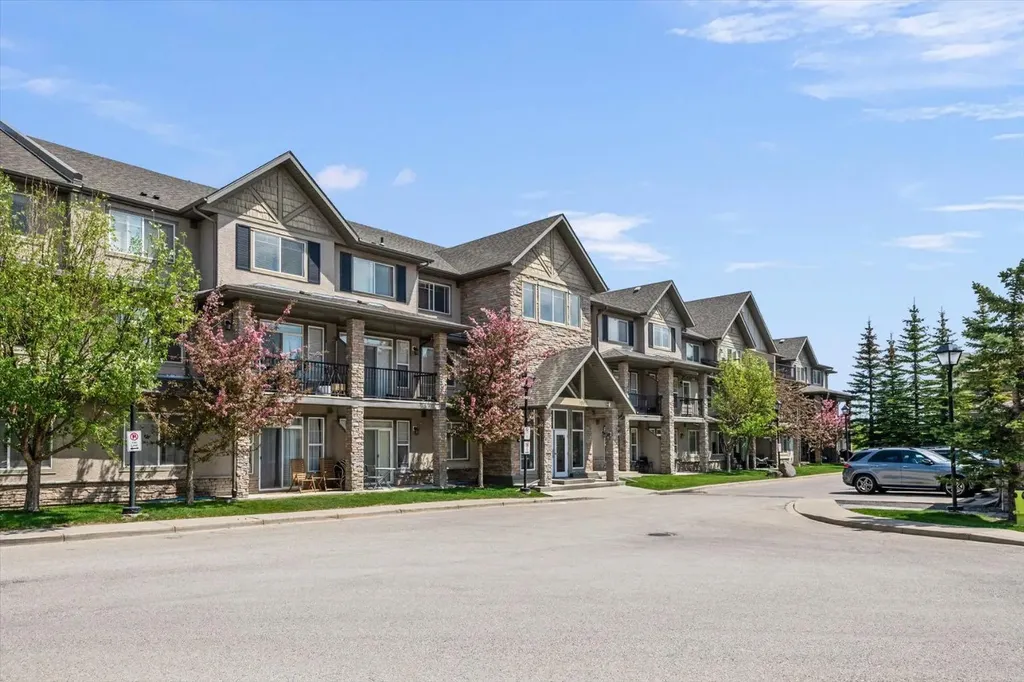 211 Aspen Stone Boulevard SW Calgary AB T3H 0K1