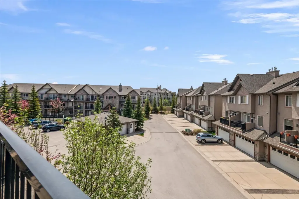211 Aspen Stone Boulevard SW Calgary AB T3H 0K1