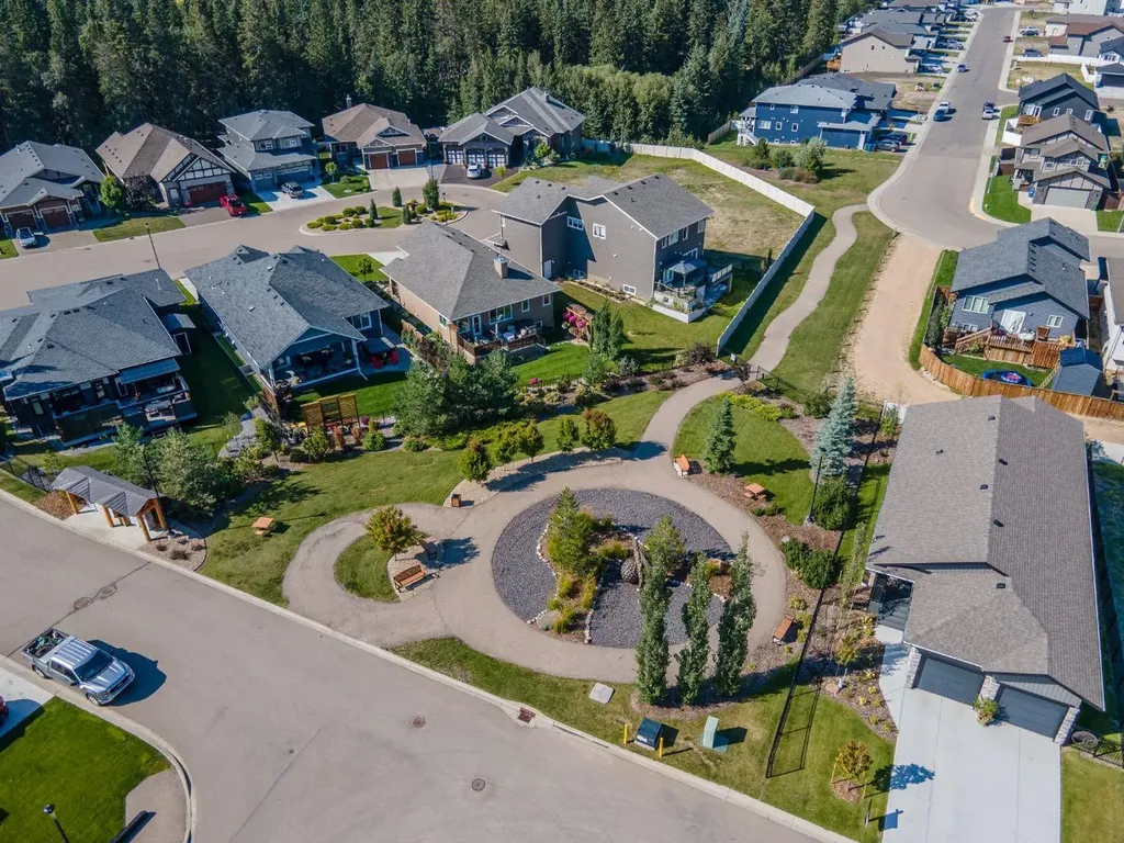 10 Tyrrell Place Red Deer AB T4P 0T8