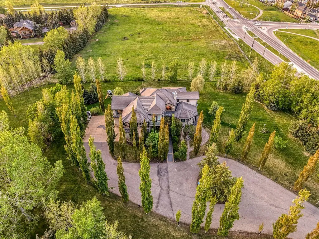 40 Blueridge Bay Rural Rocky View County AB T3L 2N5