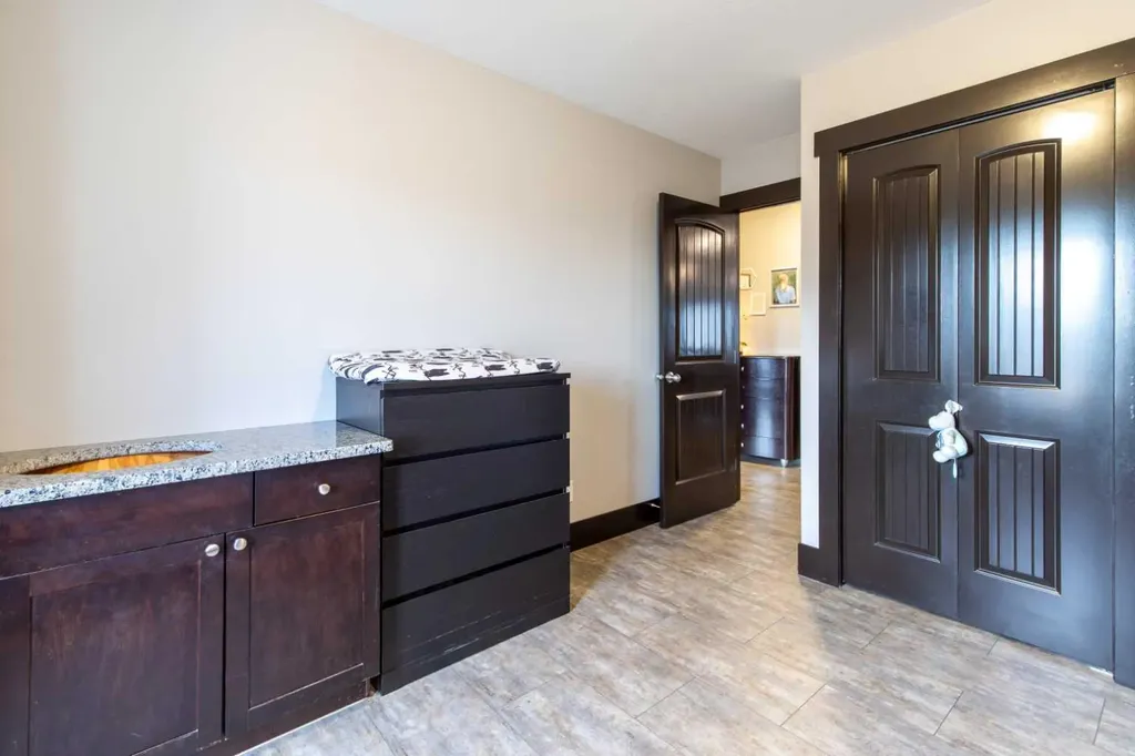 757 27 Street Fort Macleod AB T0L0Z0