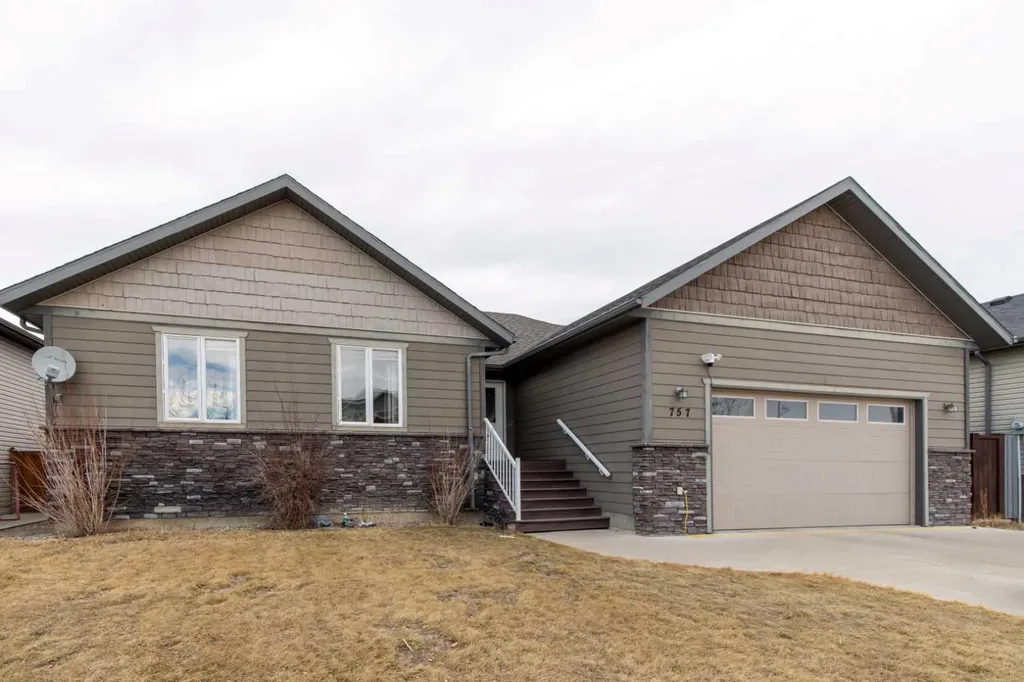 757 27 Street Fort Macleod AB T0L0Z0