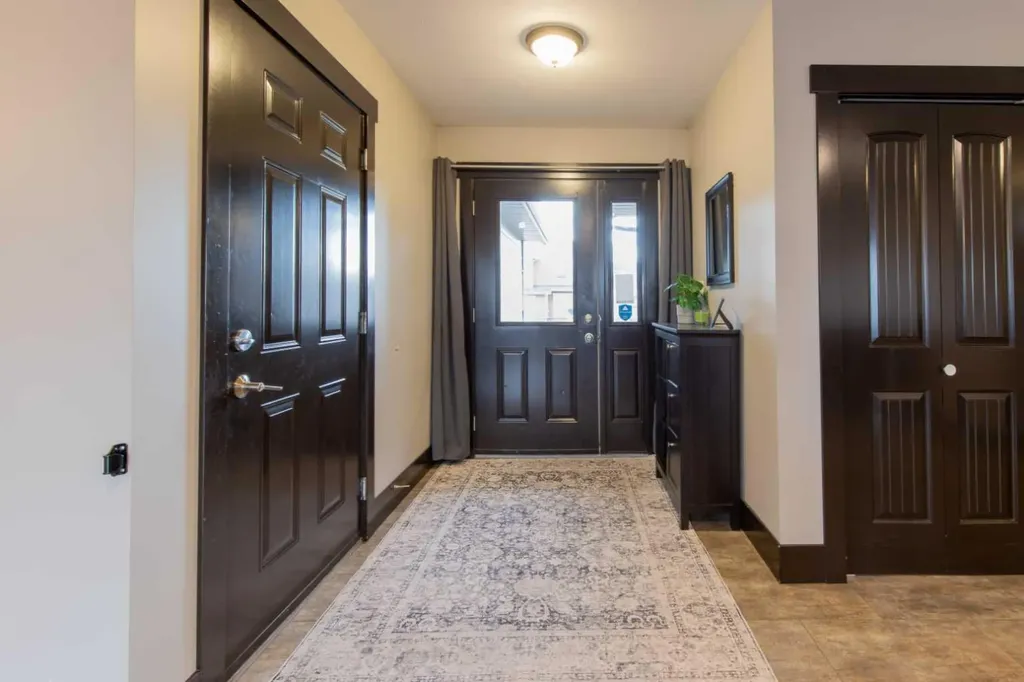 757 27 Street Fort Macleod AB T0L0Z0
