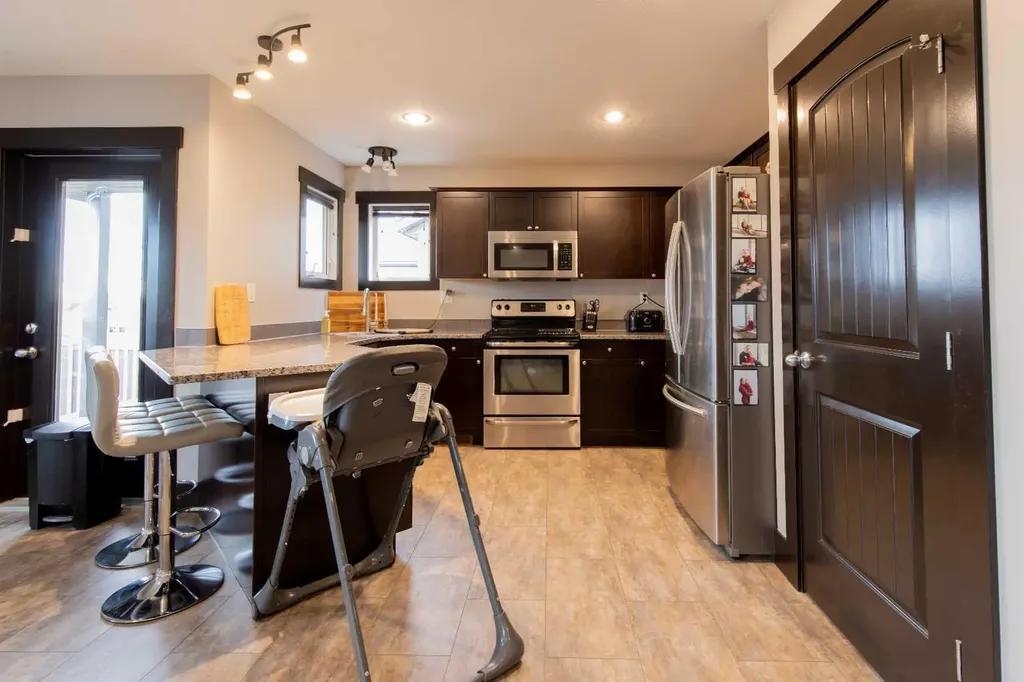 757 27 Street Fort Macleod AB T0L0Z0
