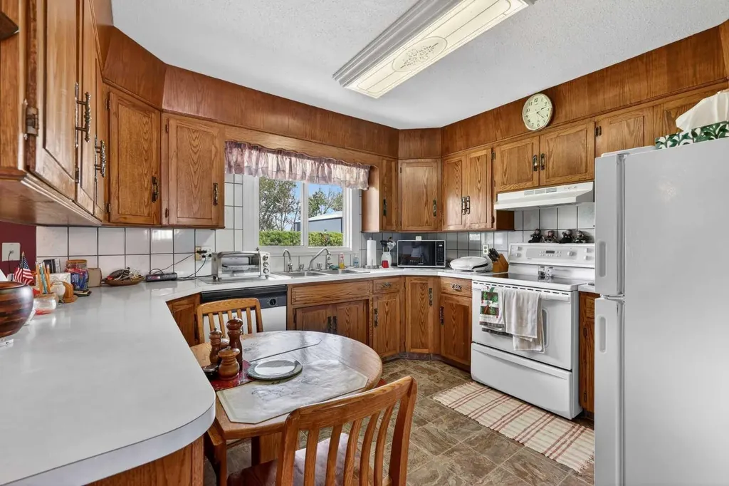244004 182 Township Rural Vulcan County AB T0L 2B0
