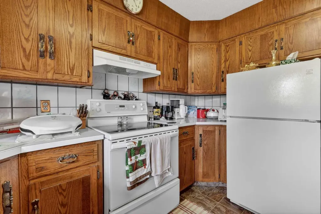 244004 182 Township Rural Vulcan County AB T0L 2B0