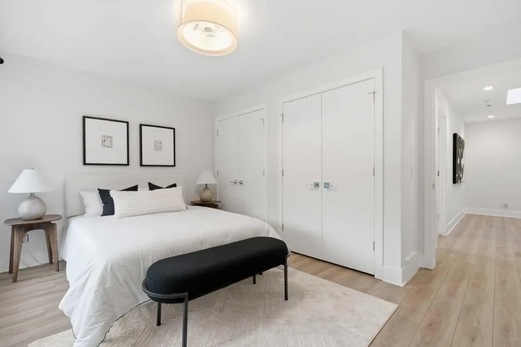 4318 17 Street SW Calgary AB T2T 4P8