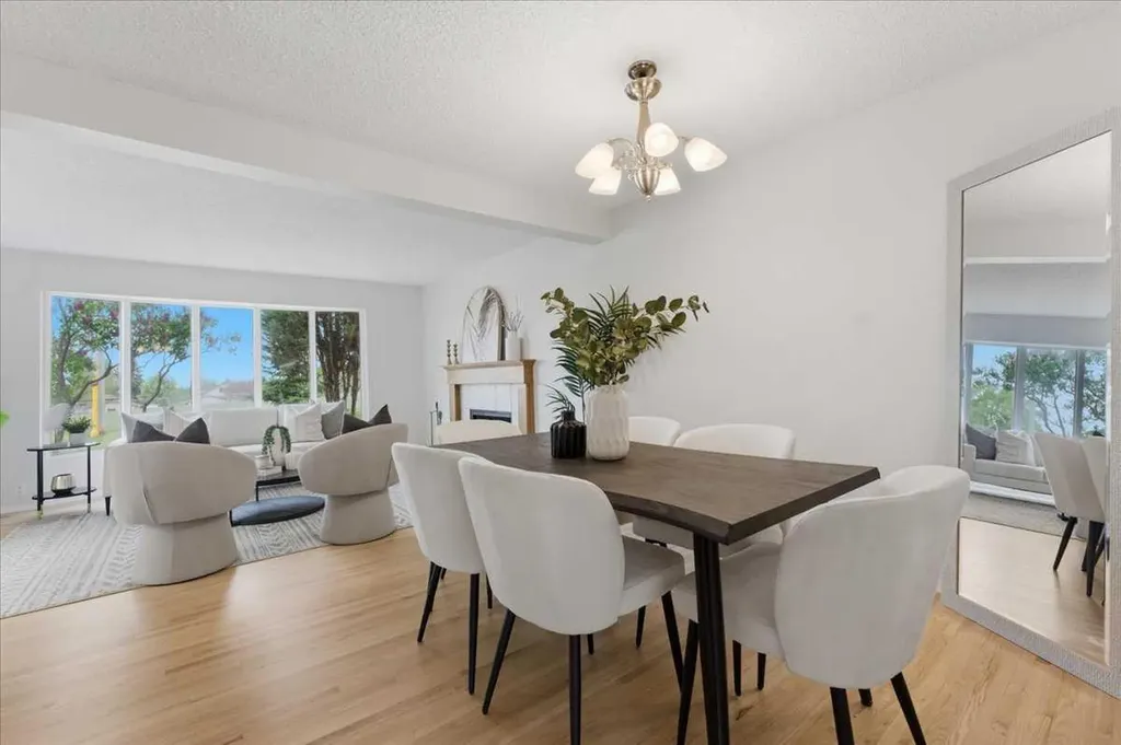 148 Edgedale Way NW Calgary AB T3A 2P9