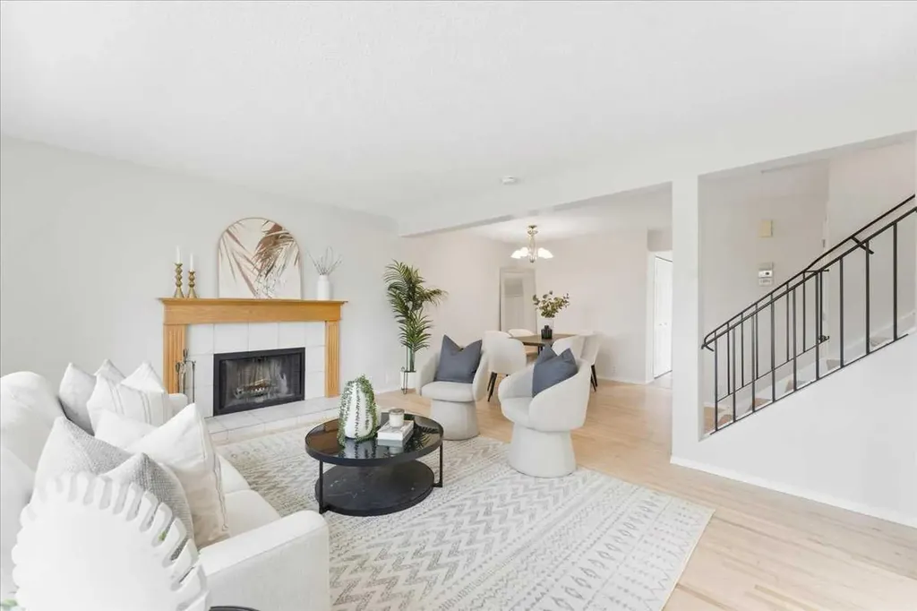 148 Edgedale Way NW Calgary AB T3A 2P9