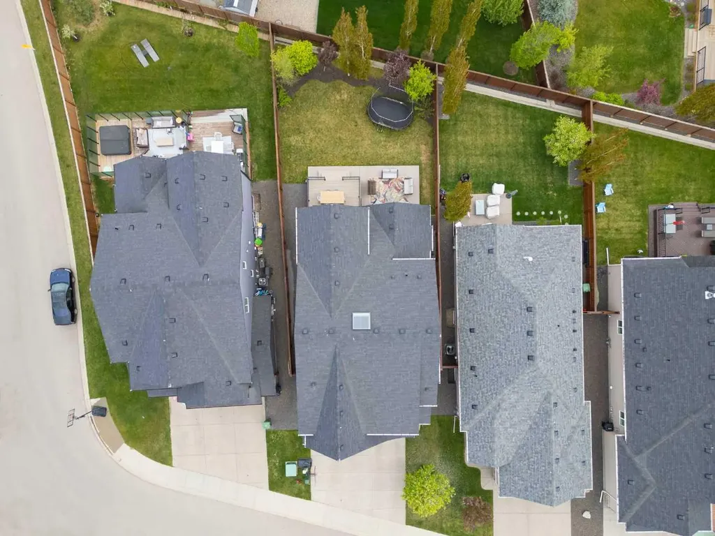 134 Cranbrook Circle SE Calgary AB T3M 2L9