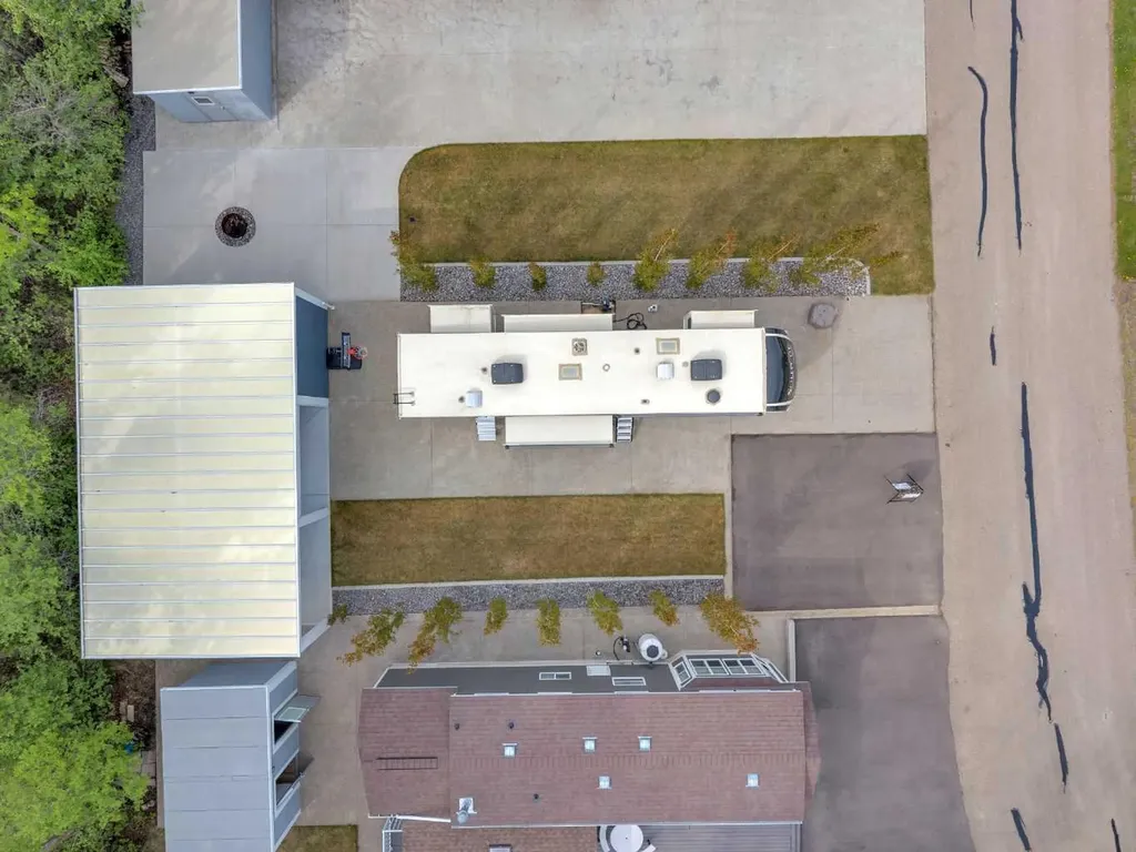 41310 Range Road 282 Rural Lacombe County AB T4L 2N3