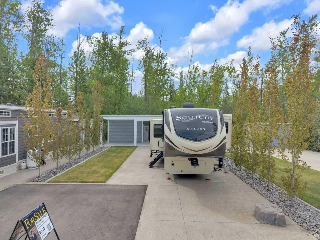 41310 Range Road 282 Rural Lacombe County AB T4L 2N3