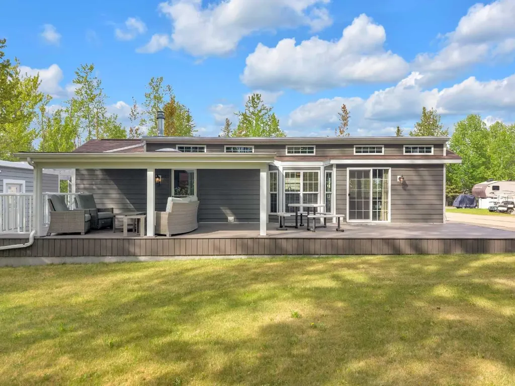 41310 Range Road 282 Rural Lacombe County AB T4J 2N3