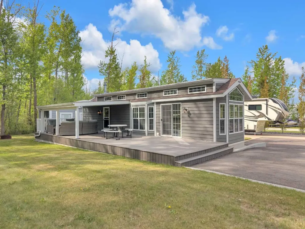 41310 Range Road 282 Rural Lacombe County AB T4J 2N3