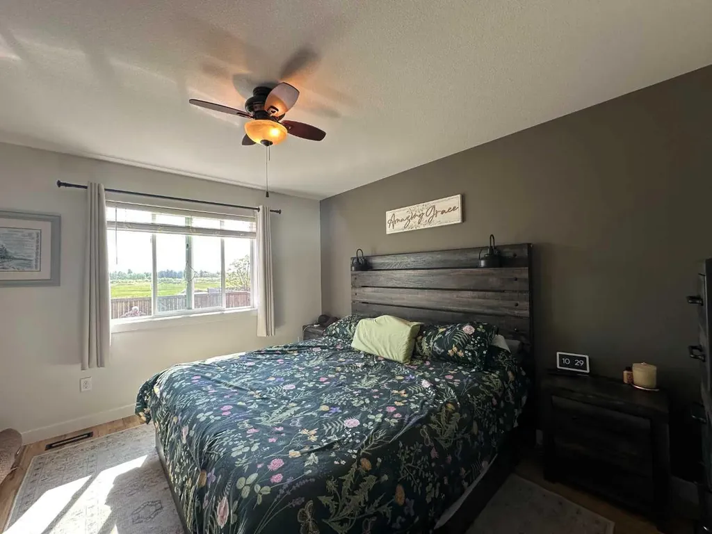 6407 59 Street Ponoka AB T4J 0A2
