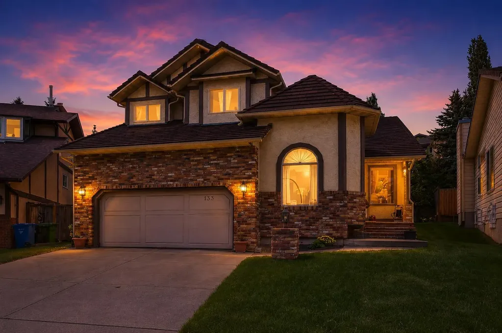 133 Signal Hill Circle SW Calgary AB T3H 2H1