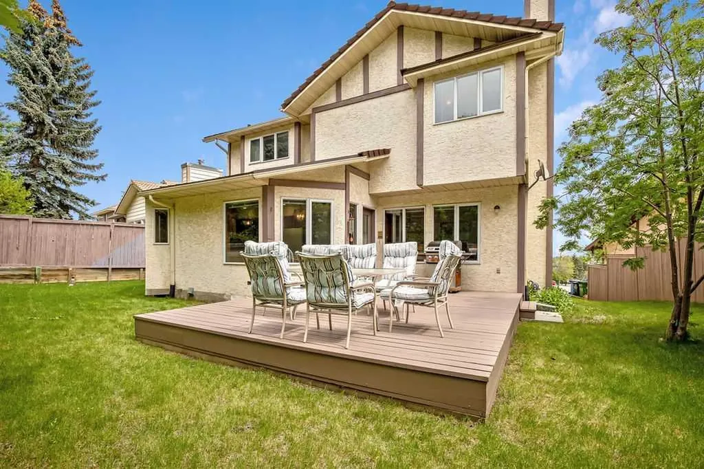 133 Signal Hill Circle SW Calgary AB T3H 2H1
