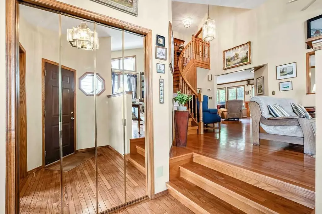 133 Signal Hill Circle SW Calgary AB T3H 2H1