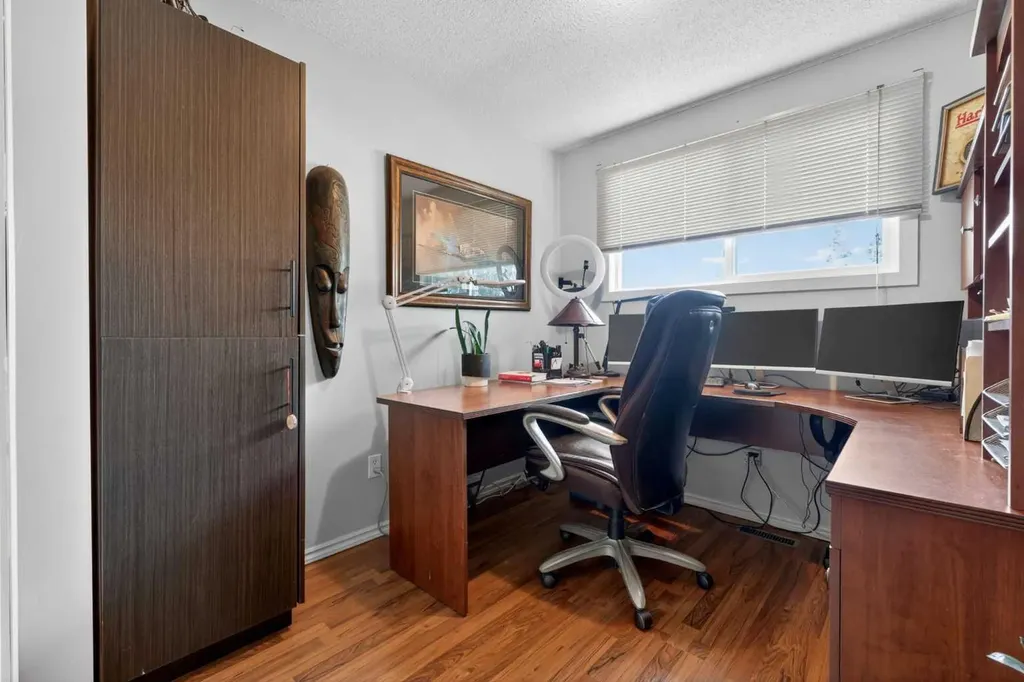 7539 Hunterview Drive NW Calgary AB T2K4P7