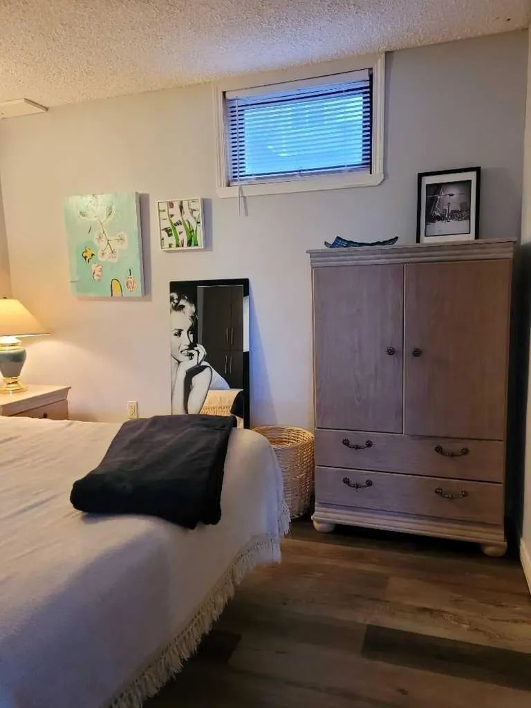 7539 Hunterview Drive NW Calgary AB T2K4P7
