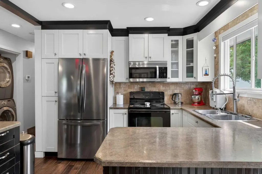 7539 Hunterview Drive NW Calgary AB T2K4P7