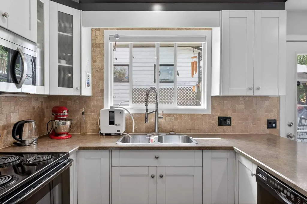7539 Hunterview Drive NW Calgary AB T2K4P7