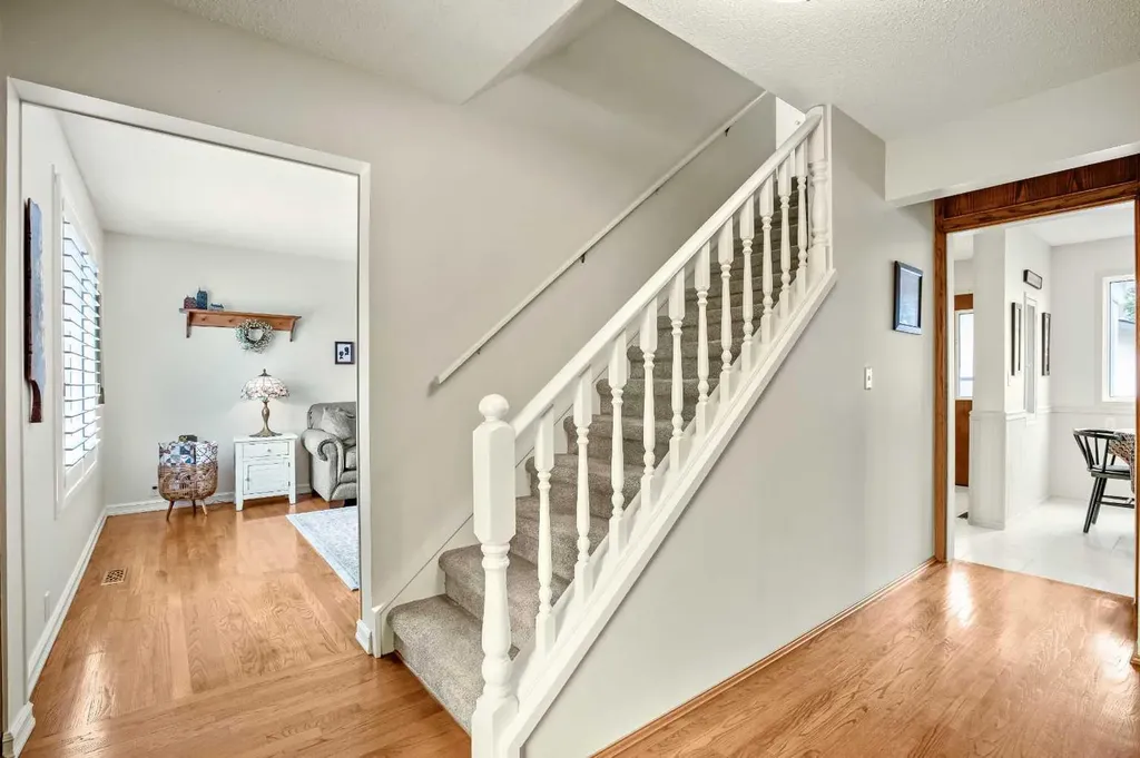 6011 Norfolk Drive NW Calgary AB T2K 5J7
