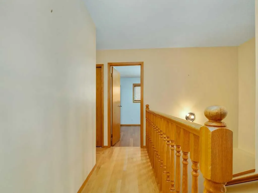 51 Wildwood Crescent W Lethbridge AB t1k6c8