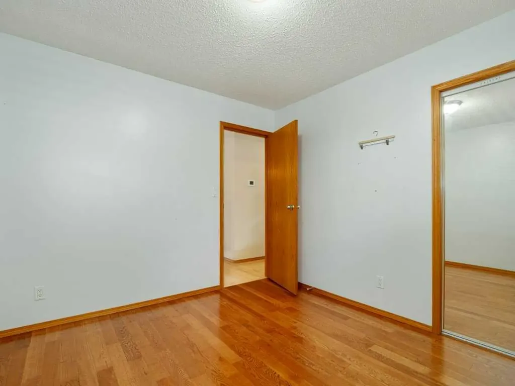 51 Wildwood Crescent W Lethbridge AB t1k6c8