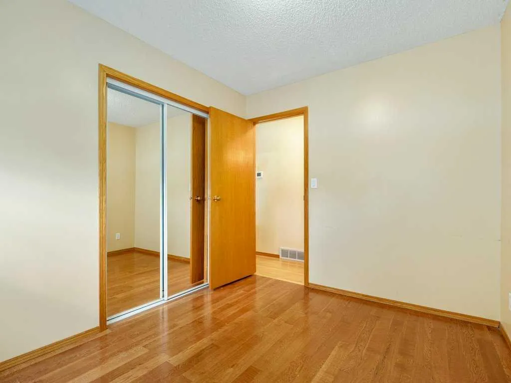 51 Wildwood Crescent W Lethbridge AB t1k6c8