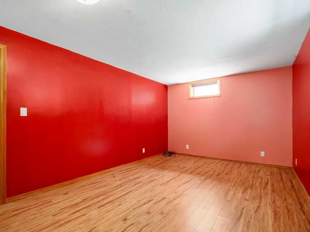 51 Wildwood Crescent W Lethbridge AB t1k6c8