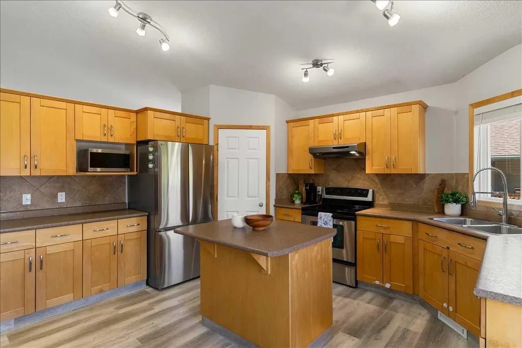 6620 111 Street Grande Prairie AB T8W 2Y9